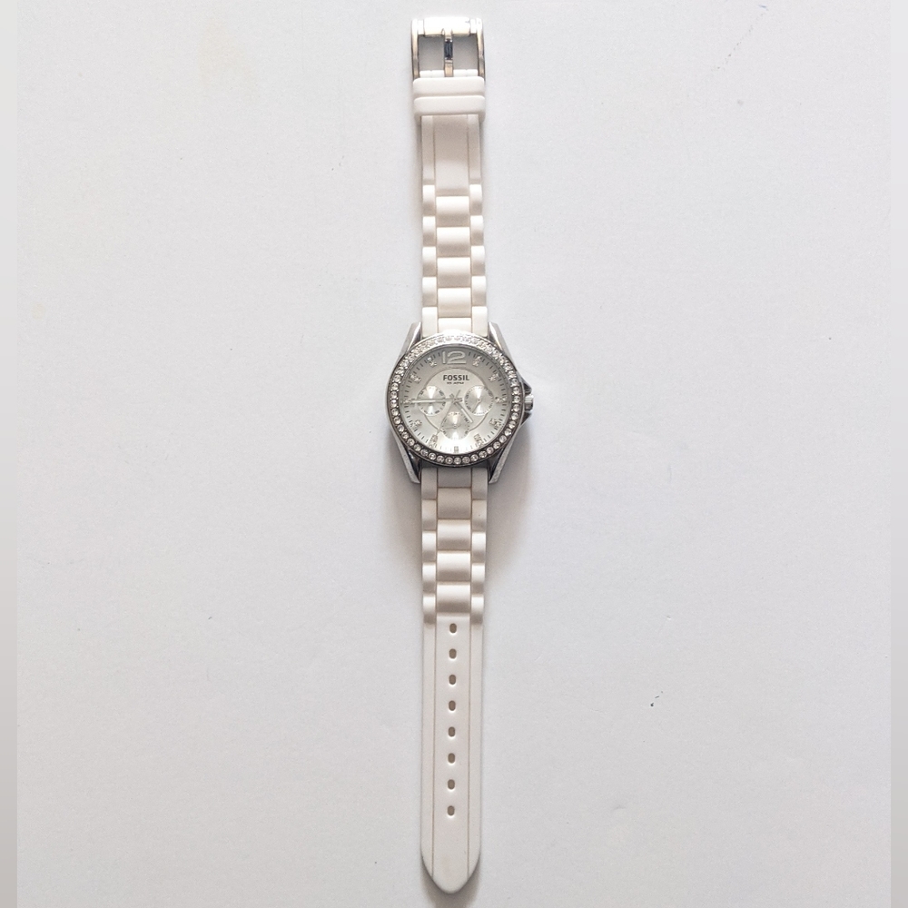 Fossil White All Stainless Steel Riley 10 ATM ES2344 Watch